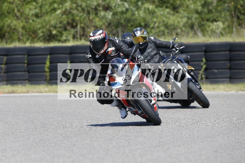 Archiv-2025/48 25.08.2025 Cornu Master School ADR/gruen-vert/53